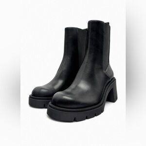 NWT Zara Chunky Wide Heeled Ankle Platform Boots‎ Lug Sole Sz 8 Edgy Streetwear